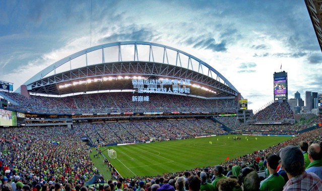 极限运动热潮席卷全球，运动员挑战人类体能新巅峰