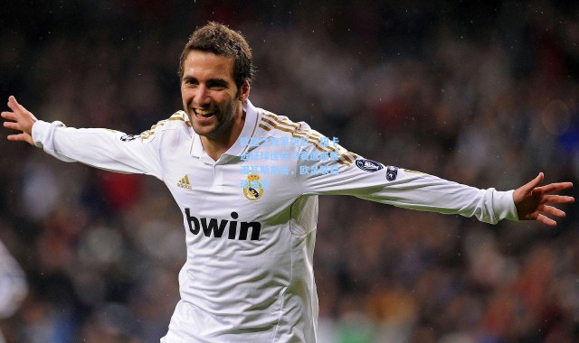 欧冠之夜蒙阴影，纽卡远征球迷在马赛遭遇催泪瓦斯袭击，欧足联启动调查