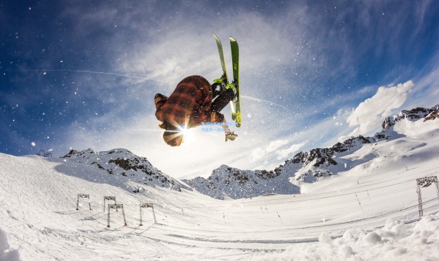 争议哨声难掩锋芒 火力全开一战成名