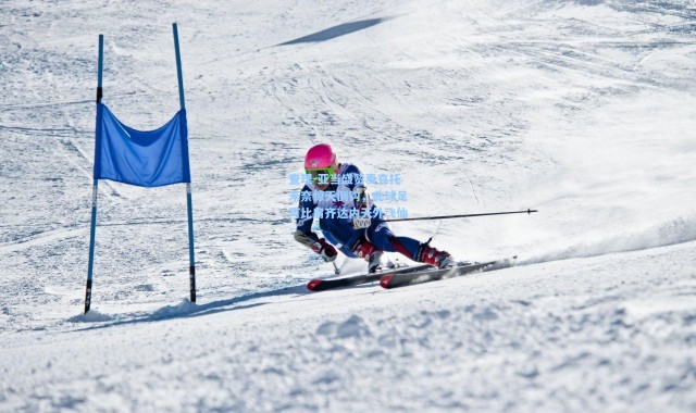 查理-亚当盛赞麦克托米奈惊天倒钩，此球足可比肩齐达内天外飞仙